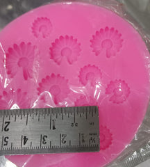 HBR1533 11 CAVITY MINI DAISY FLOWER MOULD